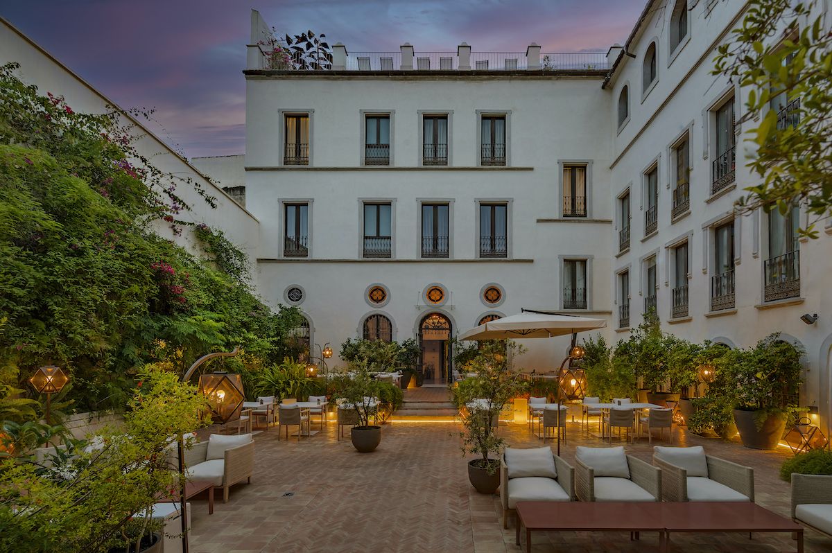 Patio de Naranjos at Palacio Villlapanés hotel